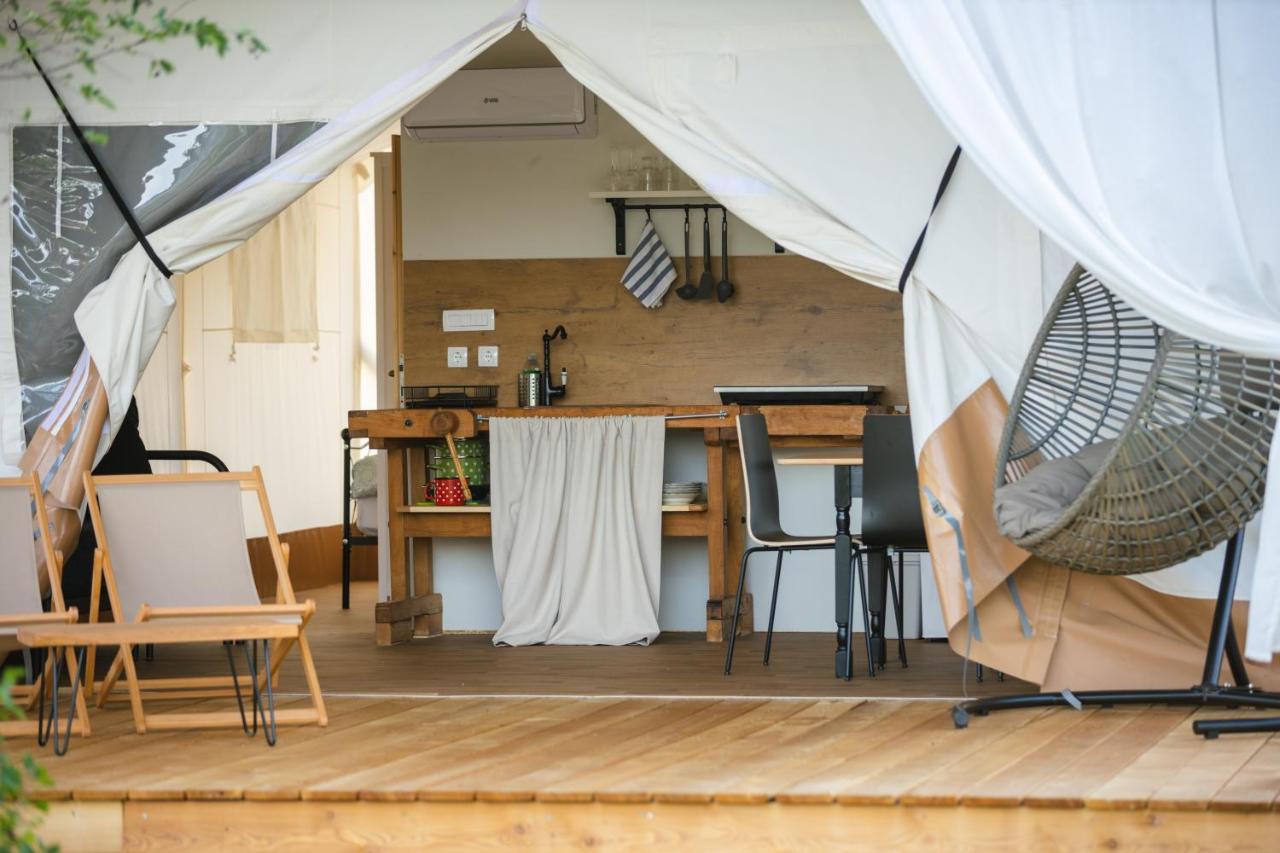 Glamping Kolpa Resort Gradac Exteriör bild