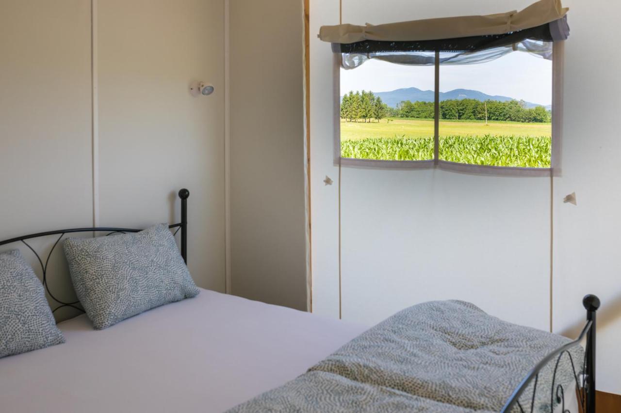Glamping Kolpa Resort Gradac Exteriör bild