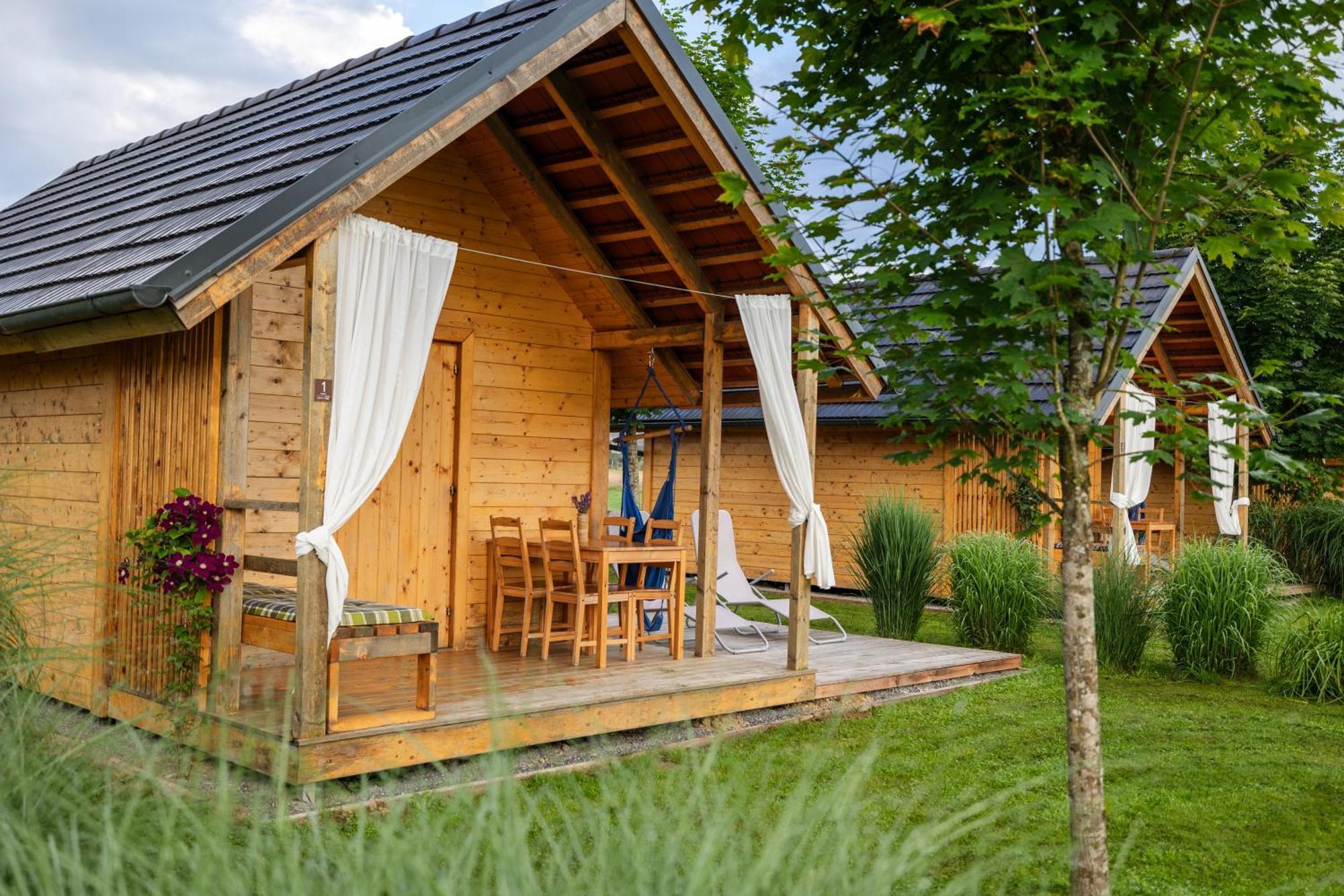 Glamping Kolpa Resort Gradac Exteriör bild