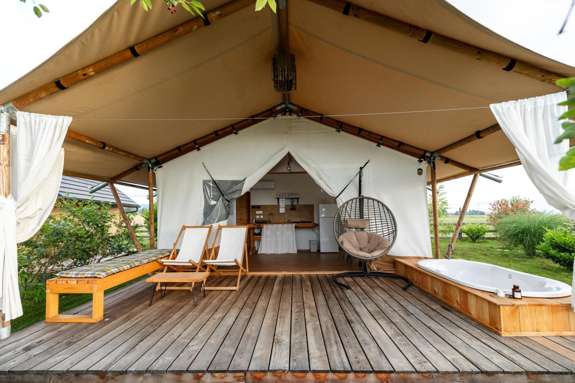 Glamping Kolpa Resort Gradac Exteriör bild