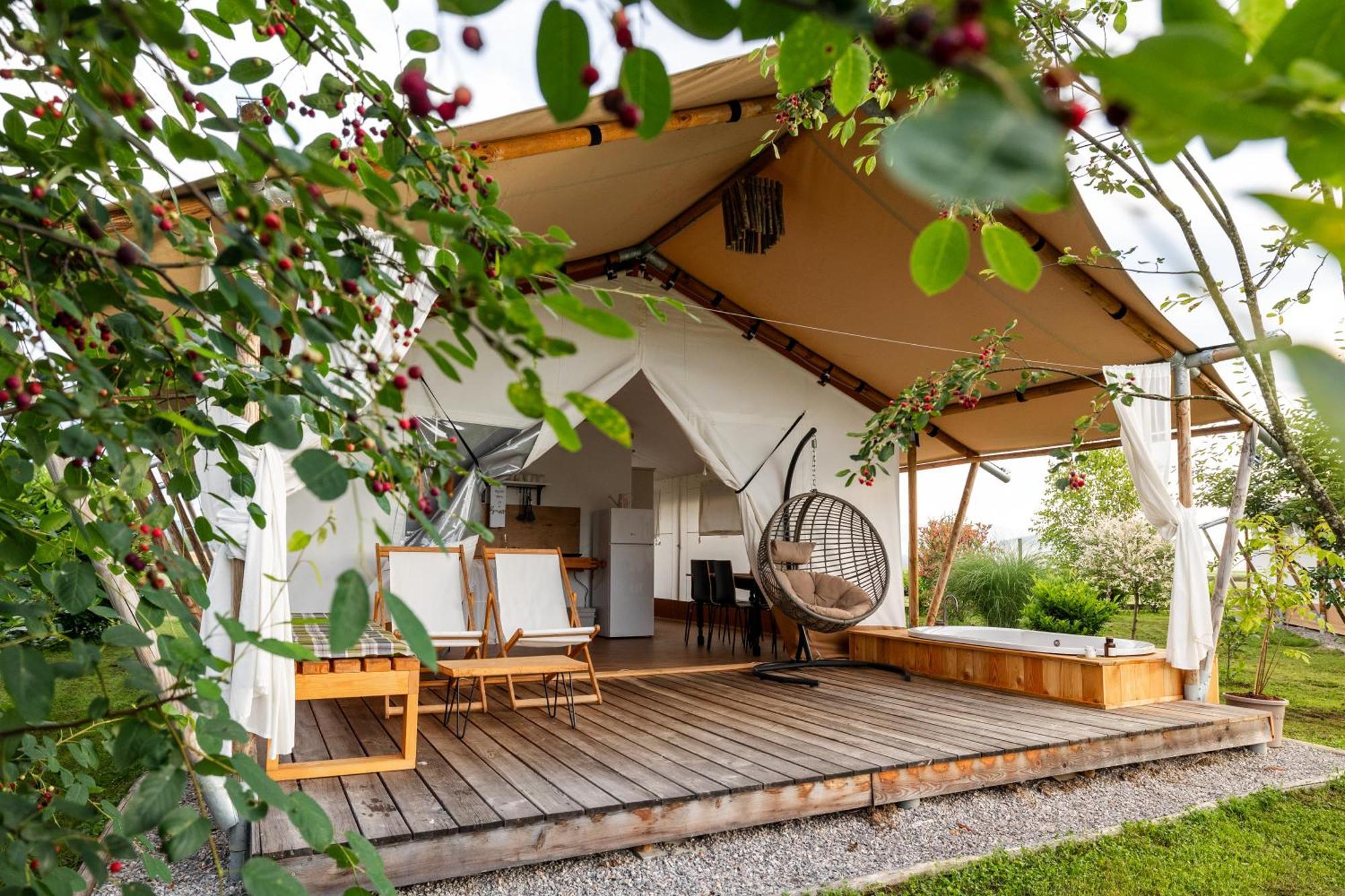 Glamping Kolpa Resort Gradac Exteriör bild