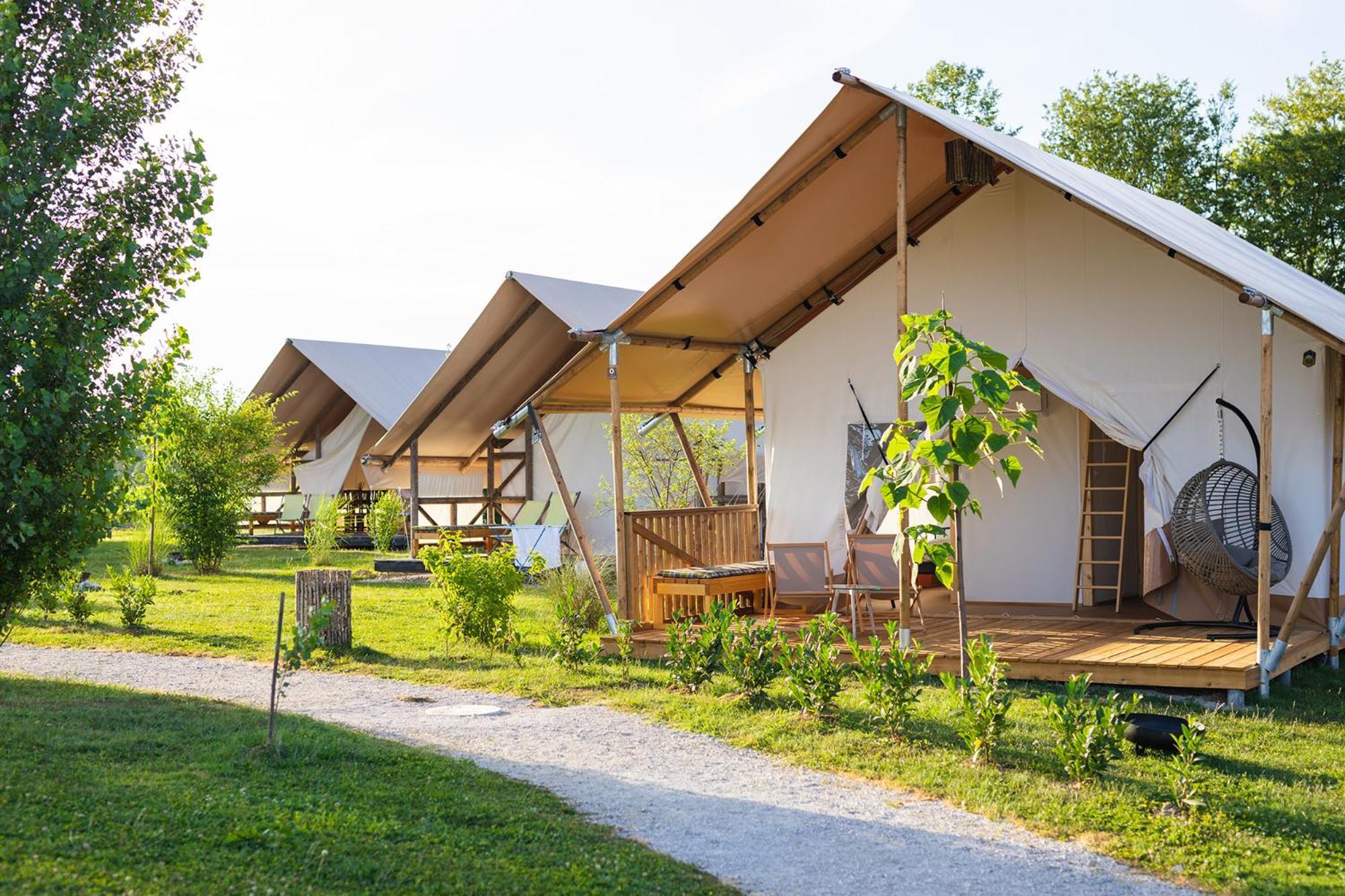 Glamping Kolpa Resort Gradac Exteriör bild